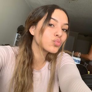 Meet your Posher, Valerie